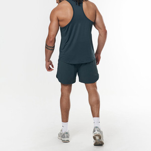 Ensemble débardeur et short tricoté respirant à séchage rapide de couleur unie pour homme, col en V, style décontracté urbain, idéal pour l'entraînement - Product Image 2