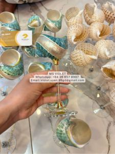 Copa de Vino Rosa de Cristal Pétalo, para Zumo/Milkshake/Martini - Cáliz Transparente Hecho a Mano, Diseño Moderno y Duradero, Capacidad de 240-280ml - Product Image 3