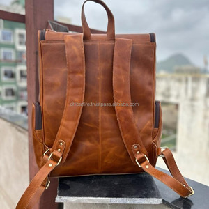 Sacs à dos en cuir véritable Crunch faits à la main Sacs à usages multiples Vente à chaud en cuir véritable Design unique Sac à dos Sacs en cuir à couvercle roulé - Product Image 5