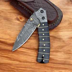 Cuchillo Plegable de Acero Damasco Hecho a Mano de Grado Industrial con Mango de Madera y Bolster, Punta Caída, para Caza y Actividades al Aire Libre, Venta al por Mayor - Product Image 2