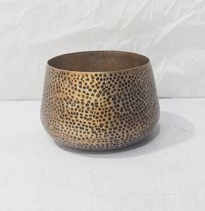 Pot à fleurs en métal rond, texture martelée, finition vintage, décoratif, pour intérieur et extérieur, durable, résistant à la rouille. - Product Image 5