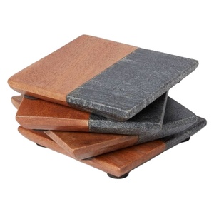 Posavasos de madera de nueva llegada Posavasos elegantes de madera y resina epoxi para decoración moderna del hogar Juego de 6 a la venta - Product Image 1