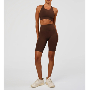 Soutien-gorge de sport pour femme avec logo personnalisé, dos croisé, bande élastique large, bretelles réglables, maintien élevé, idéal pour le yoga - Product Image 1