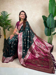 Sari en soie de Banarasi avec motif tissé Zari, accompagné d'un morceau de blouse non cousu, ensemble de vêtements régionaux EL-Chal DC - Product Image 5