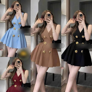 Robe longue élégante en soie unie pour femme, à manches courtes, alliant parfaitement élégance, confort et polyvalence pour toutes les occasions. - Product Image 4