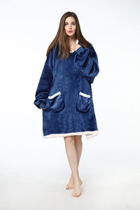 Poncho-couverture à capuche en peluche surdimensionné avec poche, en polaire, pour adulte - Product Image 6