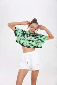 เสื้อกล้ามผู้หญิงสีขาวสไตล์เซ็กซี่ Y2K เป็นมิตรกับสิ่งแวดล้อม ทรงหลวม แขนสั้น ผ้าฝ้าย - Product Image 4