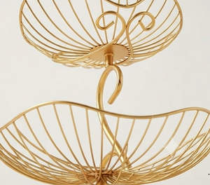 Panier de rangement en fil métallique doré moderne, design géométrique empilable, organisateur de cuisine multi-usages - Product Image 3