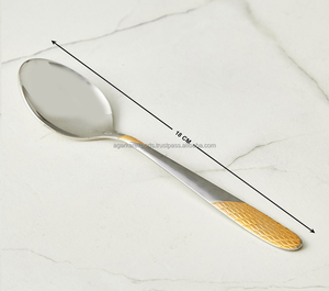 Cuillère de table en acier inoxydable massif |   Cuillère à dîner à long manche pour restaurant et événements |   Style de luxe moderne en gros - Product Image 2