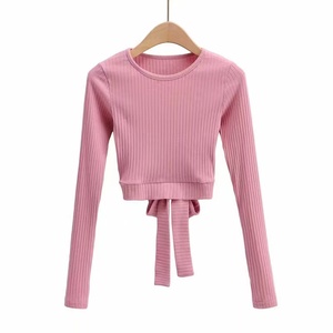 Vente en gros de chemises unisexes de haute qualité, 50% coton, 50% polyester, manches longues, logo personnalisé, coupe classique, col rond, boutons en forme de losanges - Product Image 4
