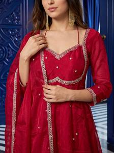 DISEÑO FENDY: Conjunto de Kurti, Pantalón y Dupatta de Satén con Bordado de Lentejuelas, de Lujo, Moderno, de Secado Rápido, para Fiestas, Bodas y Diwali, Venta al por Mayor - Product Image 2
