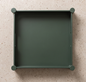Plateau de service carré personnalisé en métal vert foncé avec finition pilier, poignées intégrées, vaisselle élégante pour la vente en gros - Product Image 5