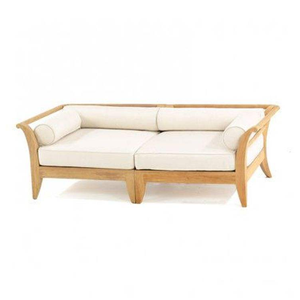 Un popular sofá de dos plazas de madera de teca con cojines acolchados, ideal para la sala de estar. - Product Image 3