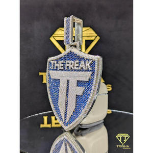 Colgante de Escudo con Iniciales Personalizadas, Diamantes Cultivados en Laboratorio Azules y Blancos VVS, Plata de Ley 925, Joyería Hip Hop - Product Image 3