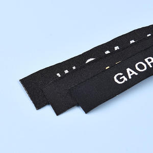 Etiquetas de Tela Tejida Personalizadas, Lavables, Forma Rectangular con un Lado Plegado y Borde Cortado con Láser para Camisas, Jeans y Zapatos - Product Image 2