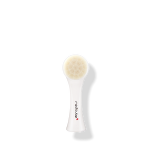 Cepillo para Poros Medicube de Alta Calidad, Fuente de Alimentación Manual, Limpieza Profunda para Uso Doméstico, Hecho en Corea - Product Image 1