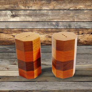 Salero y pimentero de madera, juego de salero y pimentero artesanal, salero de especias de lujo, accesorio de cocina moderno, decoración de mesa rústica para comedor. - Product Image 1