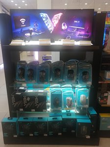 Étagères de supermarché double face robustes avec vitrines en verre et métal pour magasins de détail et épiceries - OEM ADONG A40 - Product Image 2