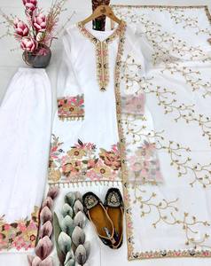 ชุดคุรตา/คุรตีงานปักหนักประดับมุกทำมือ พร้อมขอบลูกไม้แฟนซี ผ้าซาตินไหมคุณภาพสูง สำหรับงานปาร์ตี้และงานแต่งงาน - Product Image 5