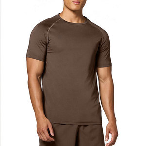 T-shirt de sport respirant pour homme, idéal pour la course, l'entraînement, le fitness, les exercices sportifs et les activités quotidiennes. - Product Image 2