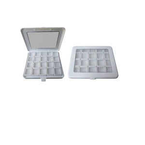 Palette de maquillage portable à 20 compartiments, boîte de distribution de maquillage, miroir SUNTOOLS/STIPL Modèle 714D Plastique recyclé - Product Image 6