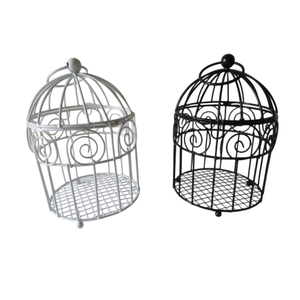 Cage à oiseaux élégante en métal peint avec motif floral, cage ronde suspendable pour petits oiseaux, utilisation en intérieur, toutes saisons - Product Image 4