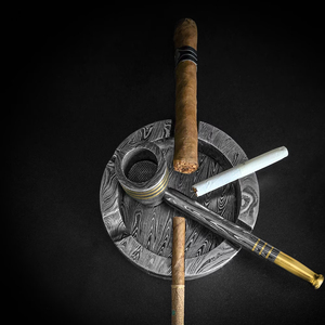 Cendrier élégant en acier Damas fait main, motif artistique, cendrier en métal, accessoire de fumage haut de gamme pour la maison, le bureau et le salon - Product Image 6