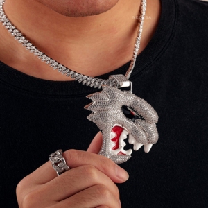 Pendentif Hellcat en Moissanite – Bijou Fait Main en Argent Sterling 925, Pendentif Hellcat Style Urbain – Pierres Moissanite Serties à la Main - Product Image 2