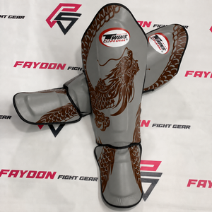 Espinilleras de Boxeo Personalizadas con Diseño de Dragón Impreso a Todo Color en Marrón y Gris, Fabricadas a Medida con Logotipo OEM, Ajustables y Profesionales - Product Image 1