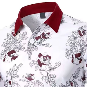 Camiseta polo sublimada de diseño personalizado para hombre, con costuras duraderas, estampado con patrón, ideal para el espíritu de equipo y uniformes promocionales. - Product Image 4