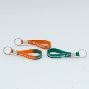 Bracelet porte-clés en silicone écologique très demandé avec design personnalisé disponible pour une distribution mondiale - Product Image 6