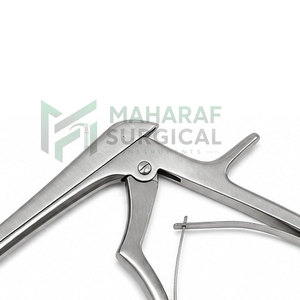 Rongeur Kerrison manuel en acier inoxydable de qualité chirurgicale, précis, pour procédures cliniques, manipulation équilibrée - Product Image 5