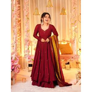 BATA DE TRABAJO BORDADA EN SEDA CHINON ATRACTIVA CON DUPATTA MAROON - Product Image 1