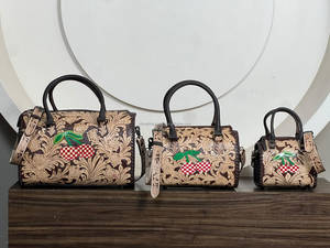 Nouveaux sacs de voyage élégants en cuir artisanal à motifs damier cerise, grande capacité, avec fermeture éclair, sacs bandoulière Speedy - Product Image 4