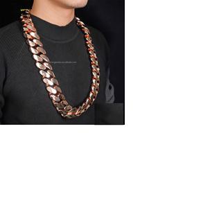 Cadena de Oro Rosa de Lujo con Eslabones Cubanos para Hombre, Joyería Hip Hop, Estilo Audaz Inspirado en Moissanita - Product Image 1