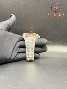 Full Stone Hip Hop Moissanite Diamond Watch with OEM ODM Customization for Global Distributors and Importers Available for Sale - Product Image 6