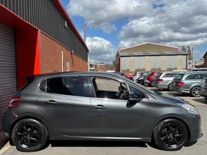 OFFRE EXCLUSIVE Peugeot 208 1.4 E-HDI ALLURE EGC EURO 5 OEM DIY Acier 2013 - Product Image 2