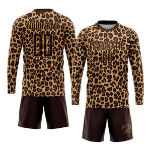 Uniforme de Fútbol para Hombre Hecho en Pakistán, Camiseta y Pantalones Cortos, Último Diseño, Impresión Personalizada - Product Image 2