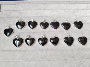15-20mm Healing Chakra Natural Gemstone Black Obsidian Crystal Jade Heart Shaped Pendant for Jewelry Making Gift without chain - Product Image 5