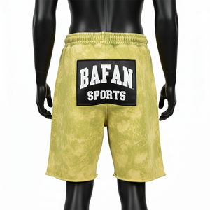 Shorts deportivos para mujer con lavado ácido, 300 GSM, algodón y poliéster, color verde oliva, con estampado y logotipo bordado. - Product Image 2