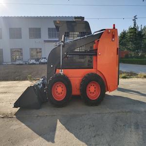 Cargadora Compacta TS100 de Gran Tamaño y Calidad Premium, Diseñada para Trabajos Pesados, con Accesorios Avanzados para una Operación Diaria Confiable - Product Image 6