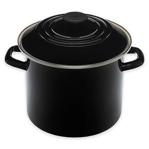 Exquisite metal <b>casserole</b> retains warmth for long periods, keeping food hot and welcoming well after it leaves the stove or oven - Product Image 2