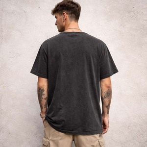 Men's Heavyweight 100% Cotton Streetwear Tee with Custom Logo Vintage Washed Black Oversized Fit High Street Style - Product Image 4