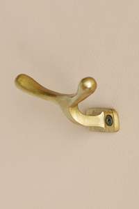 ตะขอแขวนผนังอะลูมิเนียมหล่อแบบเรียบง่าย สำหรับตกแต่งภายในสไตล์มินิมอล สร้างบรรยากาศสงบสุข พร้อมฟังก์ชั่นจัดเก็บของใช้ - Product Image 3