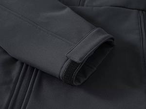 Veste Softshell Homme Imperméable et Respirante à Capuche Noire Style Sportif Streetwear Hiver Extérieur Fermeture Éclair – Nouvelle Collection Mondiale - Product Image 3