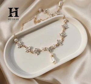 Collier de perles avec diamant de laboratoire taille marquise, grappe florale, chaîne de perles rondes alternées et pendentif perle goutte d'eau - Product Image 2