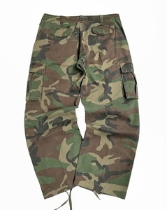 Pantalon cargo camouflage pour homme, taille haute, plusieurs poches, style workwear en toile, 100% coton respirant, pantalon décontracté pour le printemps - Product Image 2