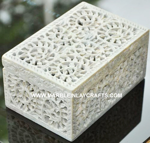 Boîte de rangement de bijoux de belle conception de fleur de sculpture faite à la main de stéatite naturelle indienne pour la décoration de la maison et le but de cadeau - Product Image 6