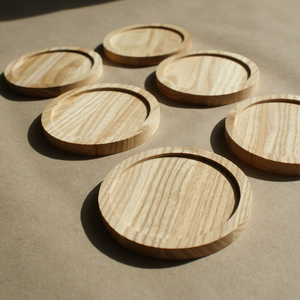 Juego de posavasos de madera de nogal negro premium con soporte, posavasos redondos para bebidas de Blossom Craft India - Product Image 6