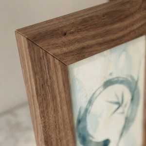 Cadre photo exclusif en bois multicolore – Œuvre d'art en mosaïque abstraite faite à la main, forme et taille personnalisées pour table - Product Image 4